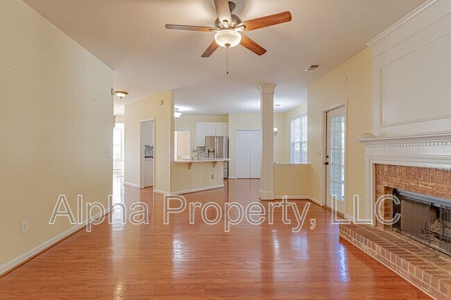 Building Photo - 27 Lake Valley Ct
