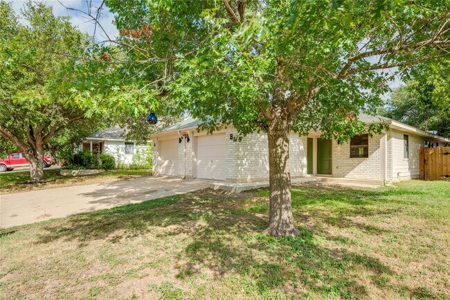 Building Photo - 8110 Willet Trail