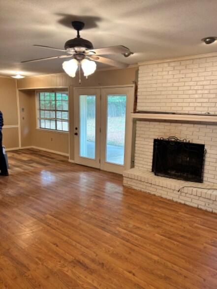 Building Photo - 647 Spryfield Rd