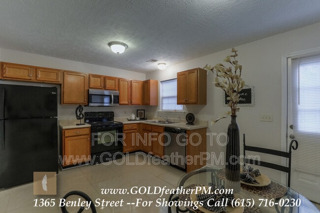 Building Photo - 1349 Benley St