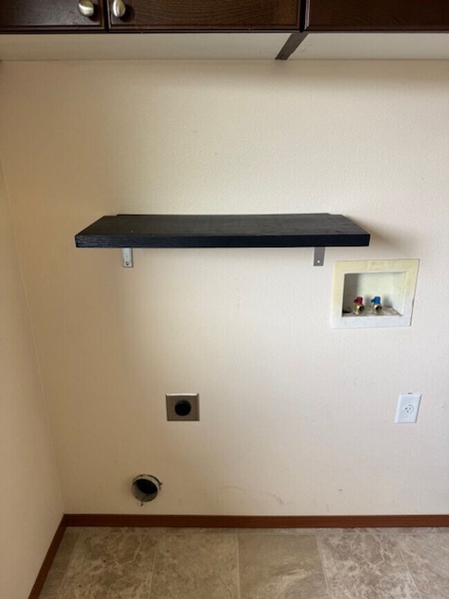 Building Photo - 3530 Britt Ave