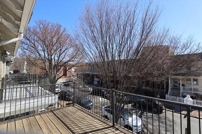 Building Photo - 1108 Orren St NE