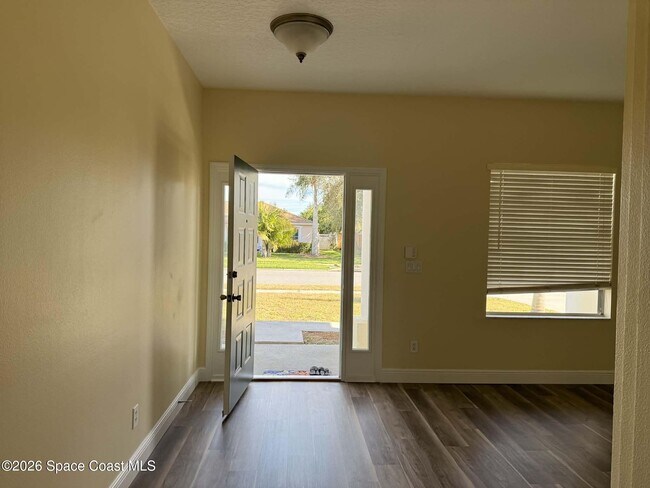 Building Photo - 774 Triple Crown Ln