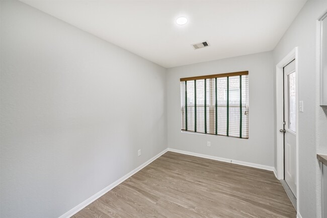 Building Photo - 14906 Twilight Knl Trl