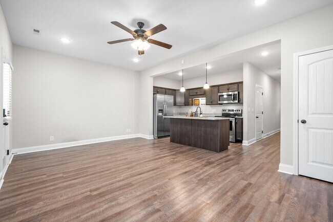 Building Photo - 318 Fallow Cir