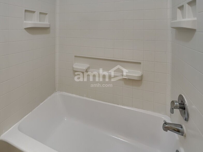 Building Photo - 21426 Partha Way