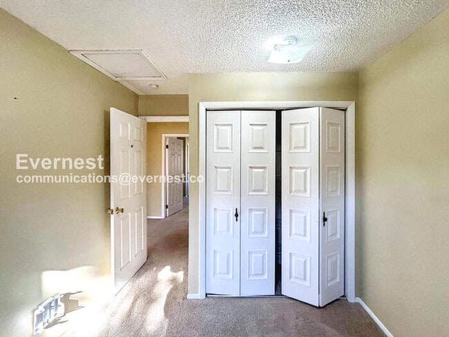 Building Photo - 3118 Squaw Valley Dr