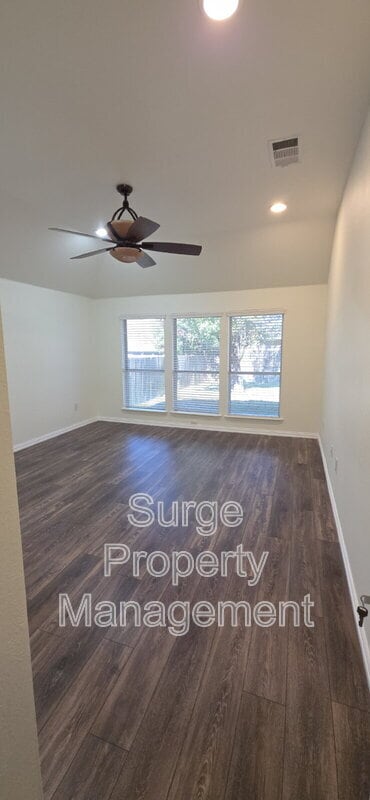 Building Photo - 629 Dorchester Dr