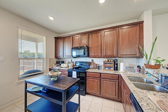 Building Photo - 229 Prairie Falcon Wy