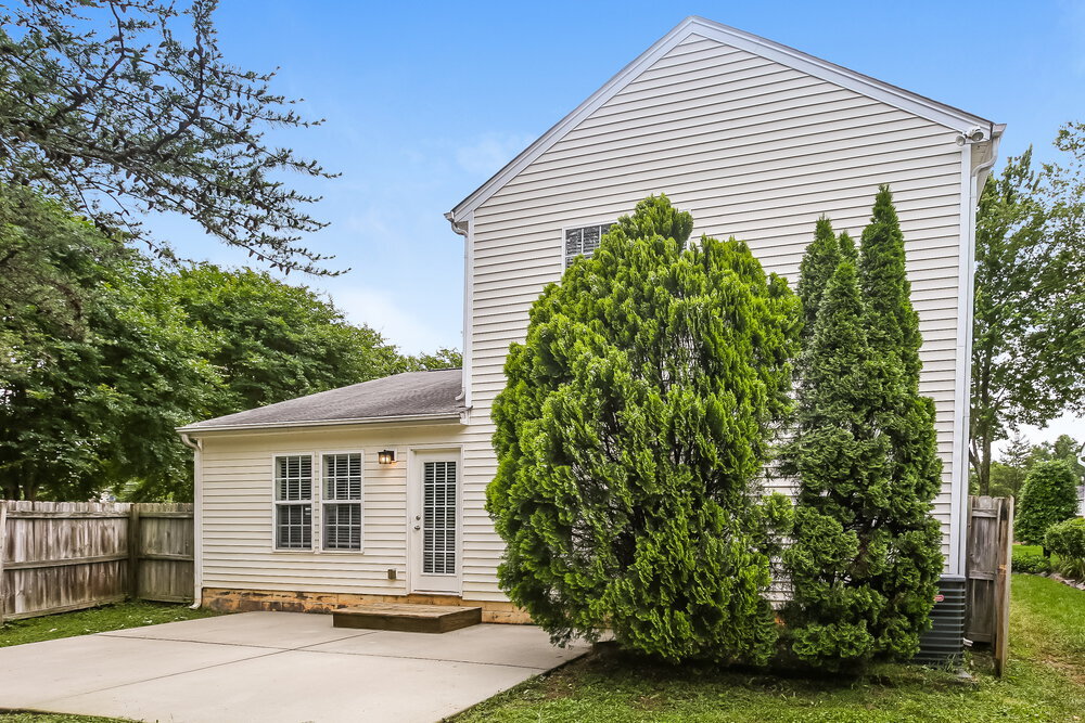 Building Photo - 1223 Hipp Rd