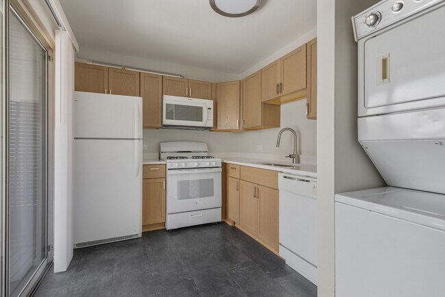 Building Photo - 86 Gant Cir