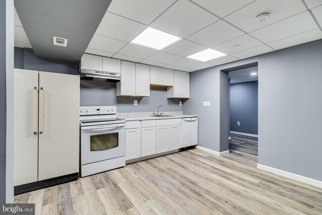 Building Photo - 8325 ABC Farm Pl