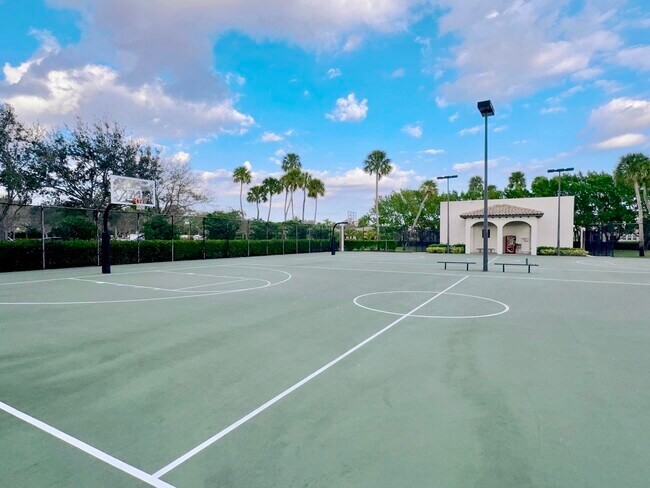 Building Photo - 8348 NW 127th Ln