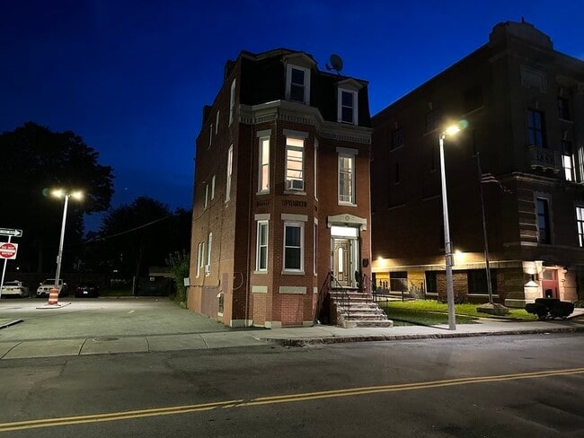 Building Photo - 349 Dudley St