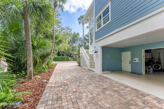 Building Photo - 670 Sherry Dr
