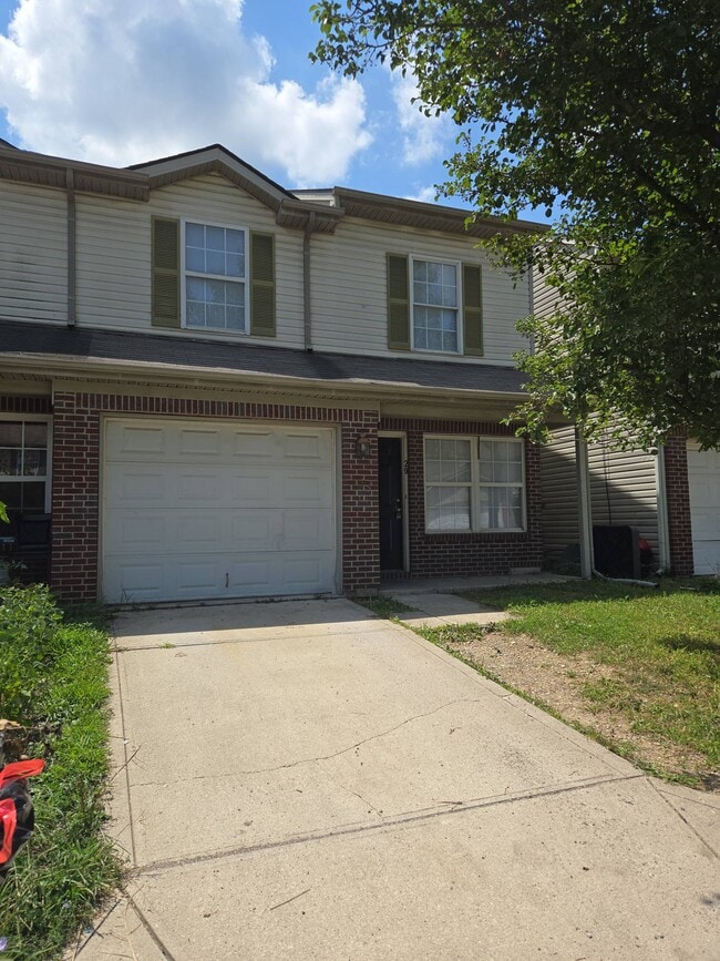 Building Photo - 2931 Percheron Ln