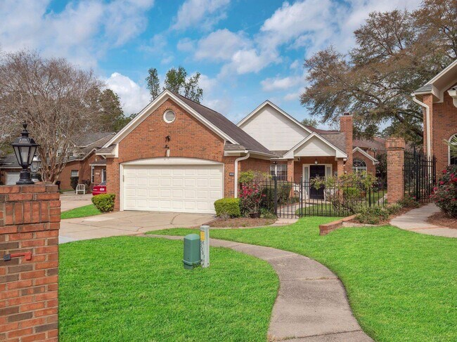 Primary Photo - 4012 Dutchess Ct