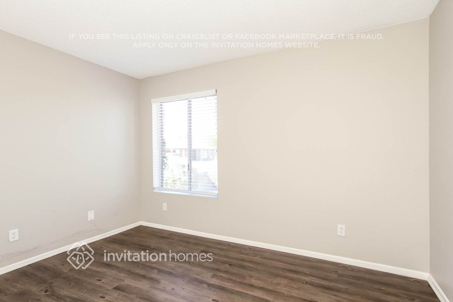 Building Photo - 10115 W Sells Dr