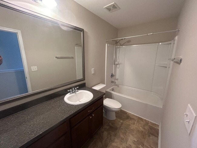 Building Photo - 224 Jerri Ln