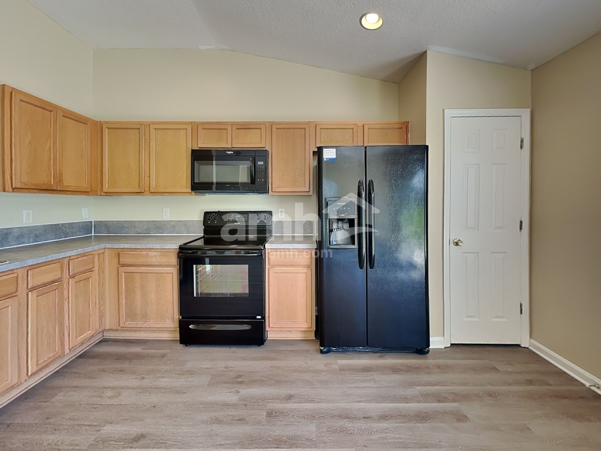 Building Photo - 12683 Pine Marsh Way