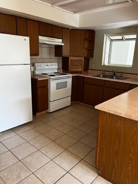 Building Photo - 40671 Old Three Rivers Rd