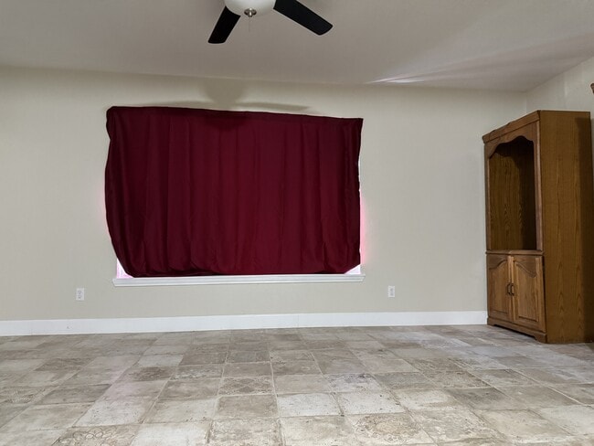 Building Photo - 1906 N 60th St