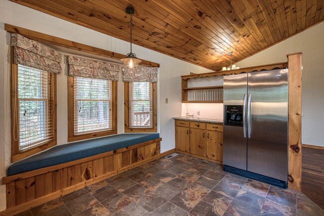 Building Photo - 292 Holly Cove Cir