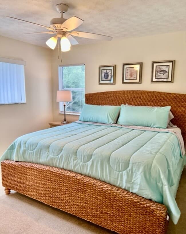 Building Photo - Beautiful Waterfront 2/2 Furnished Home Available April 2024