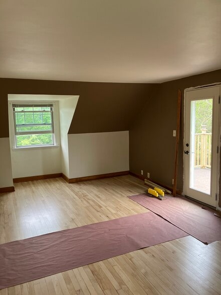 Maple floors - W52N677 Highland Dr