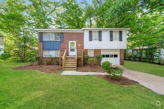 Building Photo - 3-Bedroom Home with Bonus Living Space