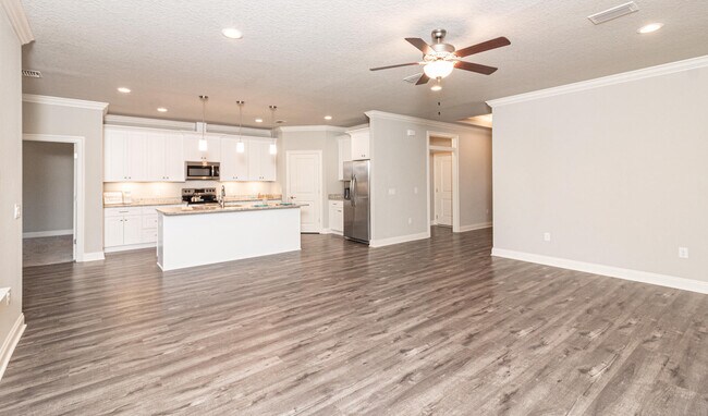 Building Photo - 9209 Ridge Rd