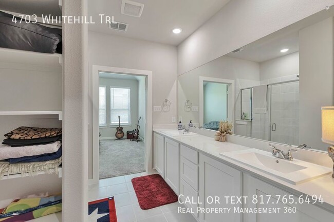 Building Photo - Wonderful new modern McKinney home availab...