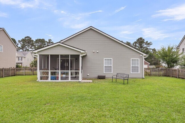 Building Photo - Charming Ranch in Weatherstone