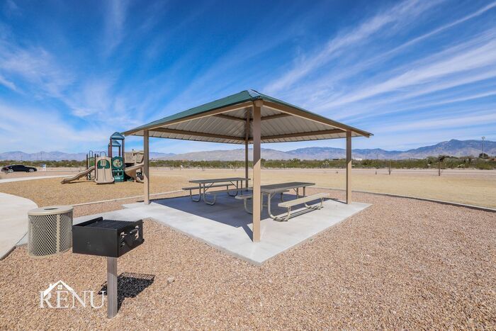 Building Photo - 12717 E Giada Dr