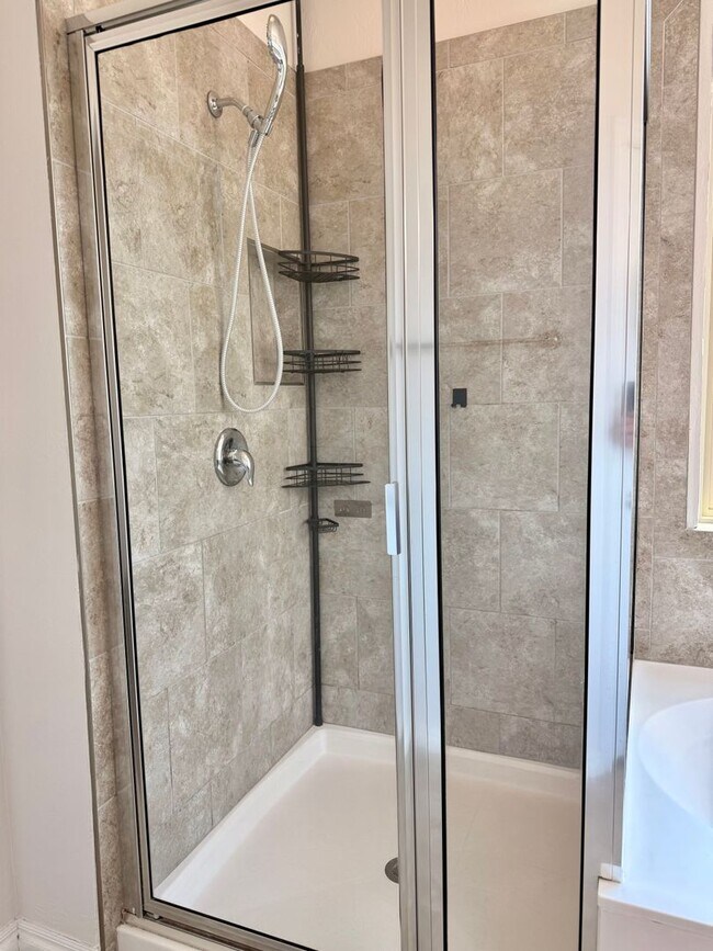 Building Photo - Beautiful 4 Bed 2 Bath in Mustang Schools