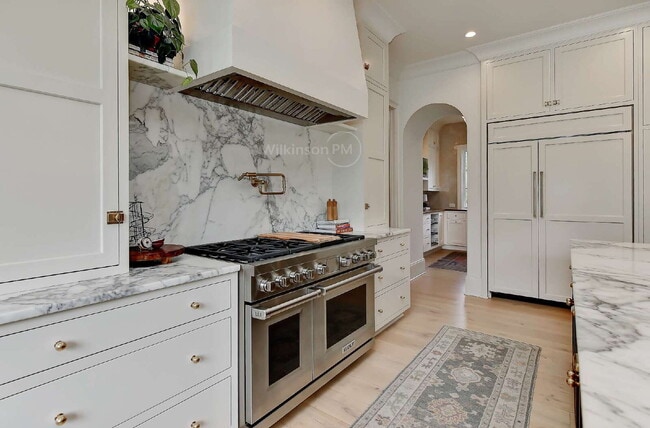 Building Photo - One of the Finest Fully-Furnished Luxury Estates in Marvin, "Architectural Digest" Caliber, for t...