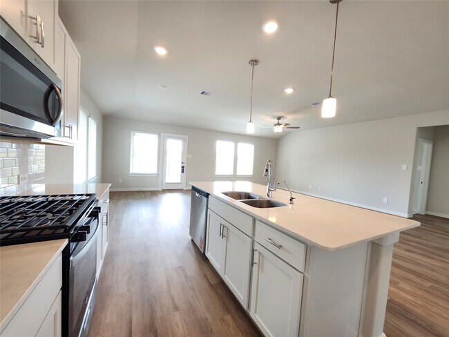 Building Photo - 2506 Good Morrow Dr