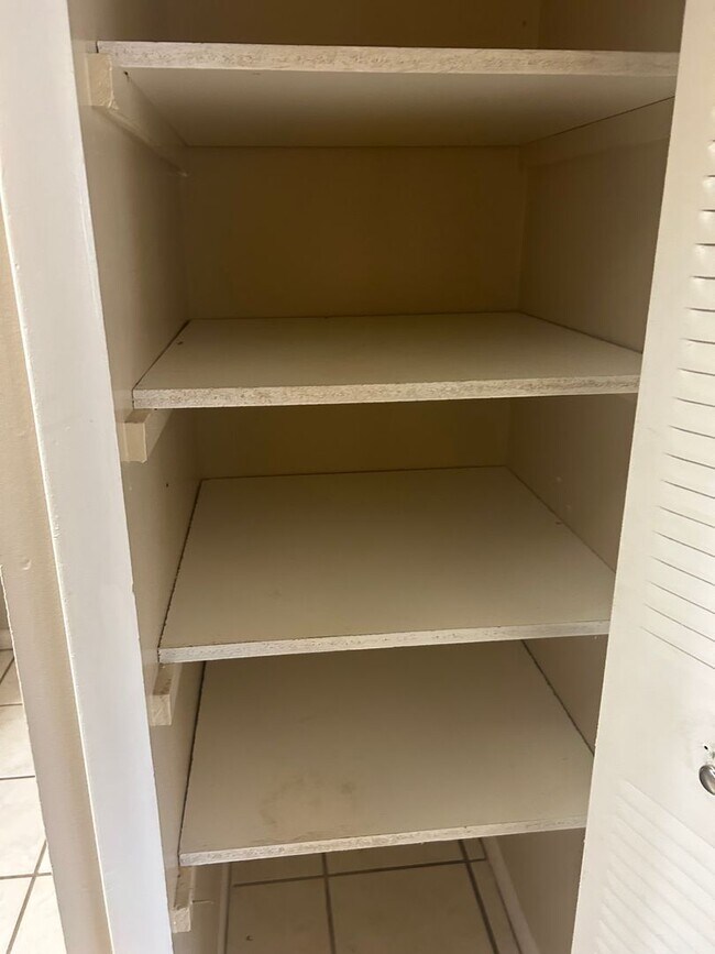 Building Photo - 1 BR 1 Bath Apt Near Downtown Eustis with W/D Hookups