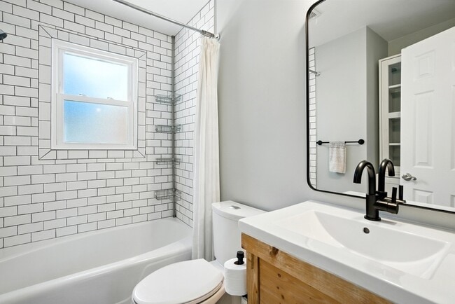 Building Photo - 6314 Richmond Pl