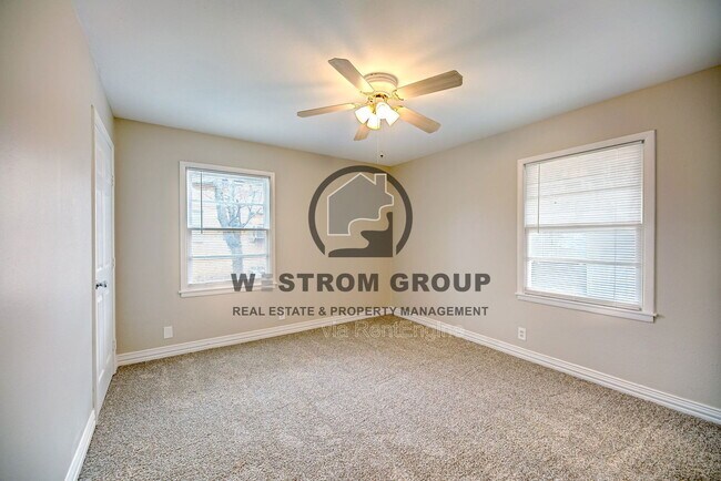 Building Photo - 3635 Rogene St