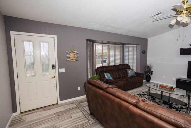 Building Photo - 3 BEDROOM 2 BATH 2 CAR GARAGE POOL HOME W/...