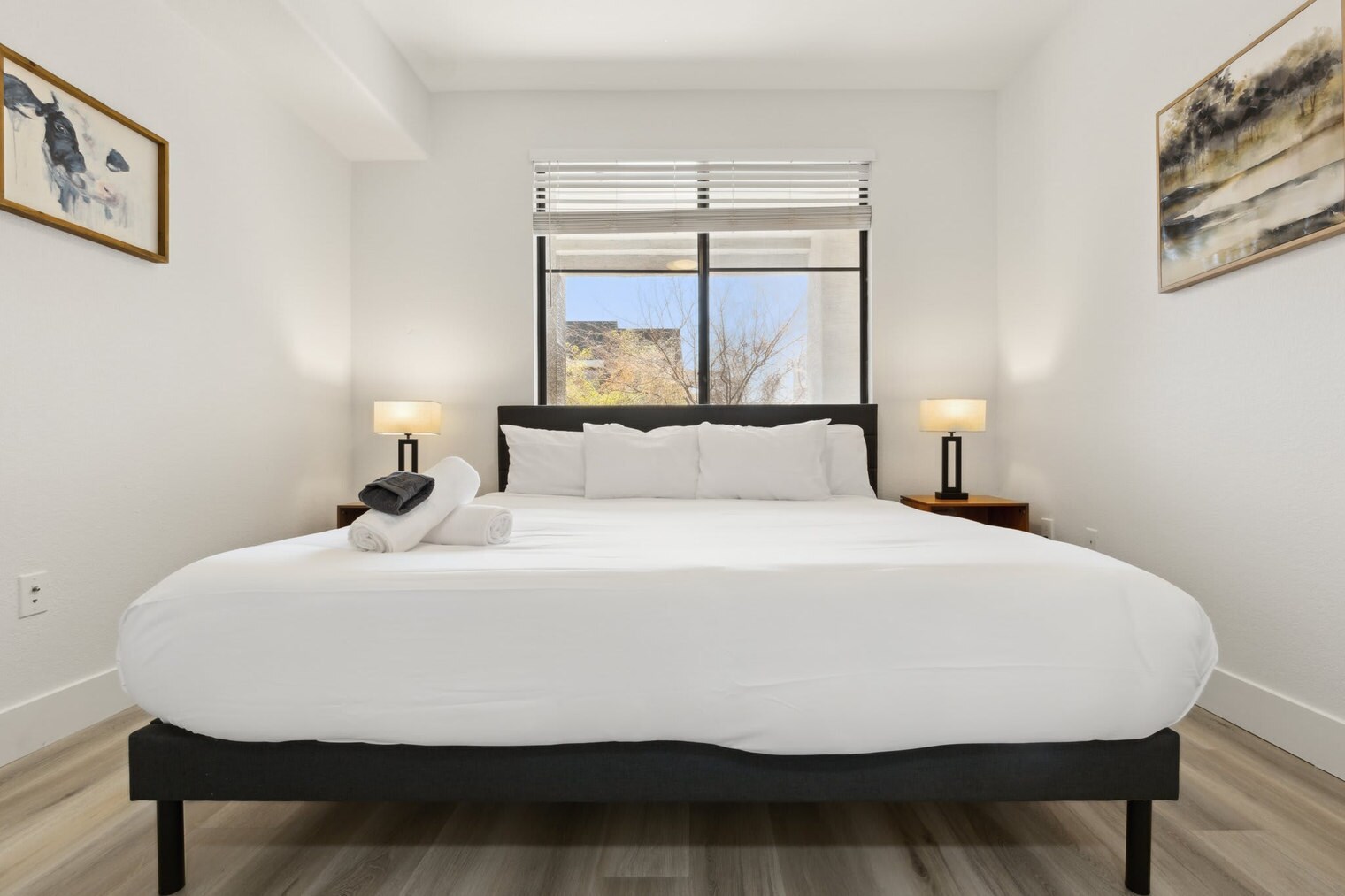 Building Photo - 6610 N 93rd Ave