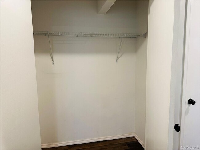 Building Photo - 100 Hillside Dr