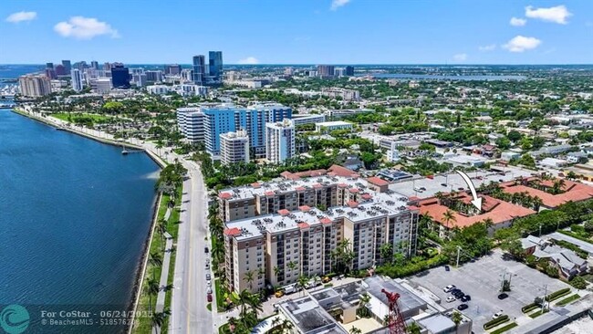 Building Photo - 1803 N Flagler Dr
