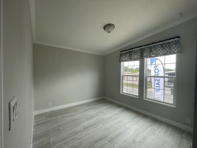 Building Photo - 13204 Grape Ave