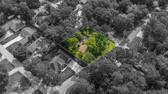 Building Photo - Experience the Golf Course Lifestyle in Panorama Village Enjoy the best of community living in th...