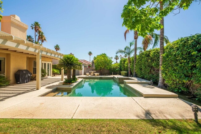 Building Photo - Spacious 3-Bedroom Retreat with 2.5 Baths in Palm Desert, Long-Term Rental (one year min), Save $...