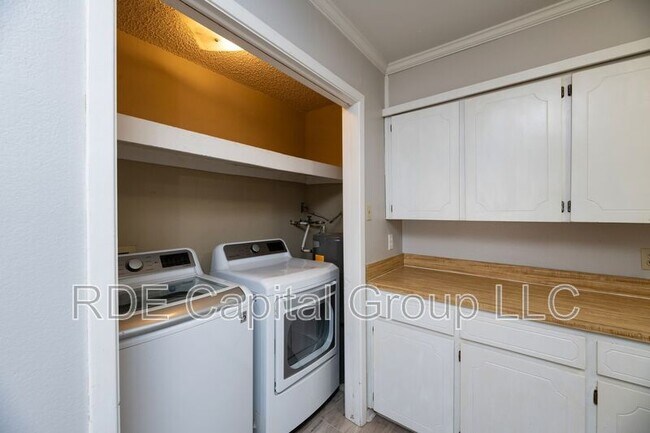 Building Photo - 1407 Franklin St