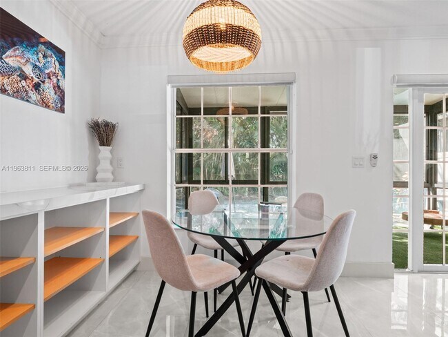 Building Photo - 2553 NW 42nd Ave