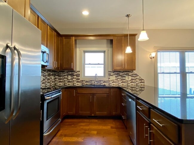Building Photo - Beautiful Newer Construction in WAVL